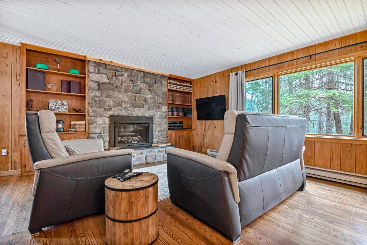 Woodland Retreat * Lake Harmony