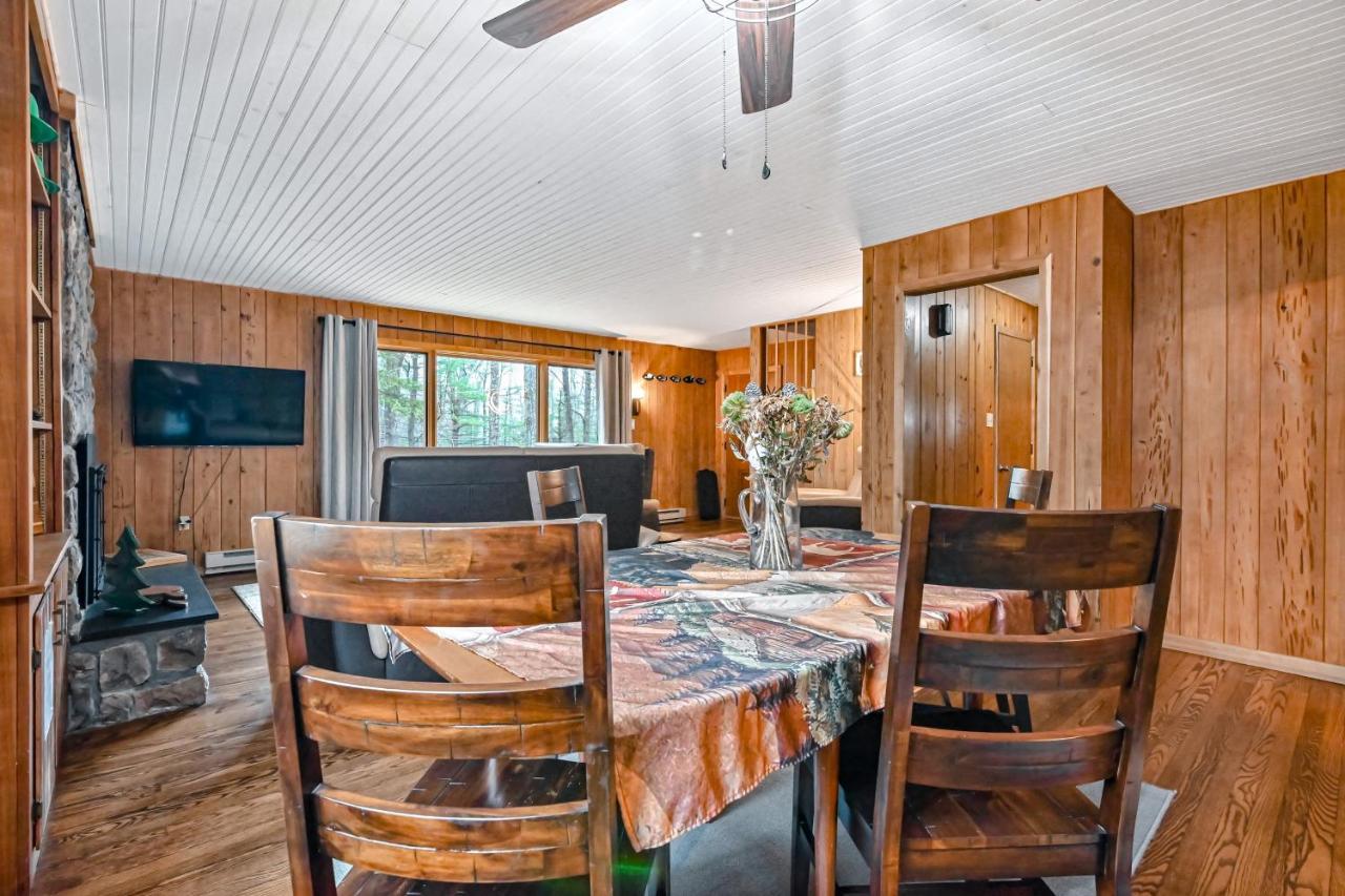 Holiday home Woodland Retreat Lake Harmony